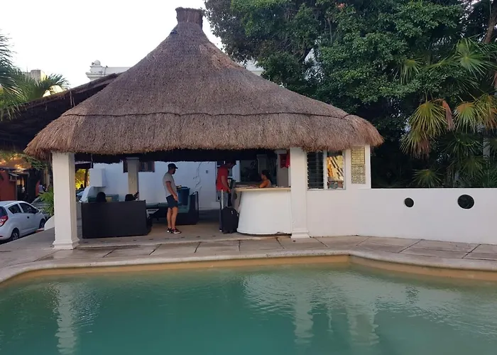 Hotel Tropical 2*