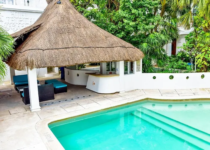 Tropical Hotel